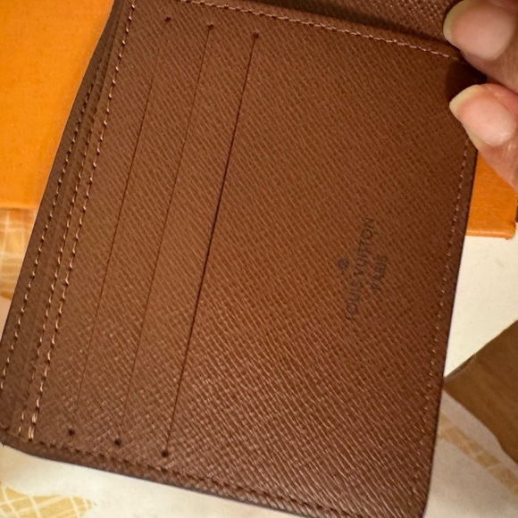 Louis Vuitton Men’s Wallet - Picture 6 of 8
